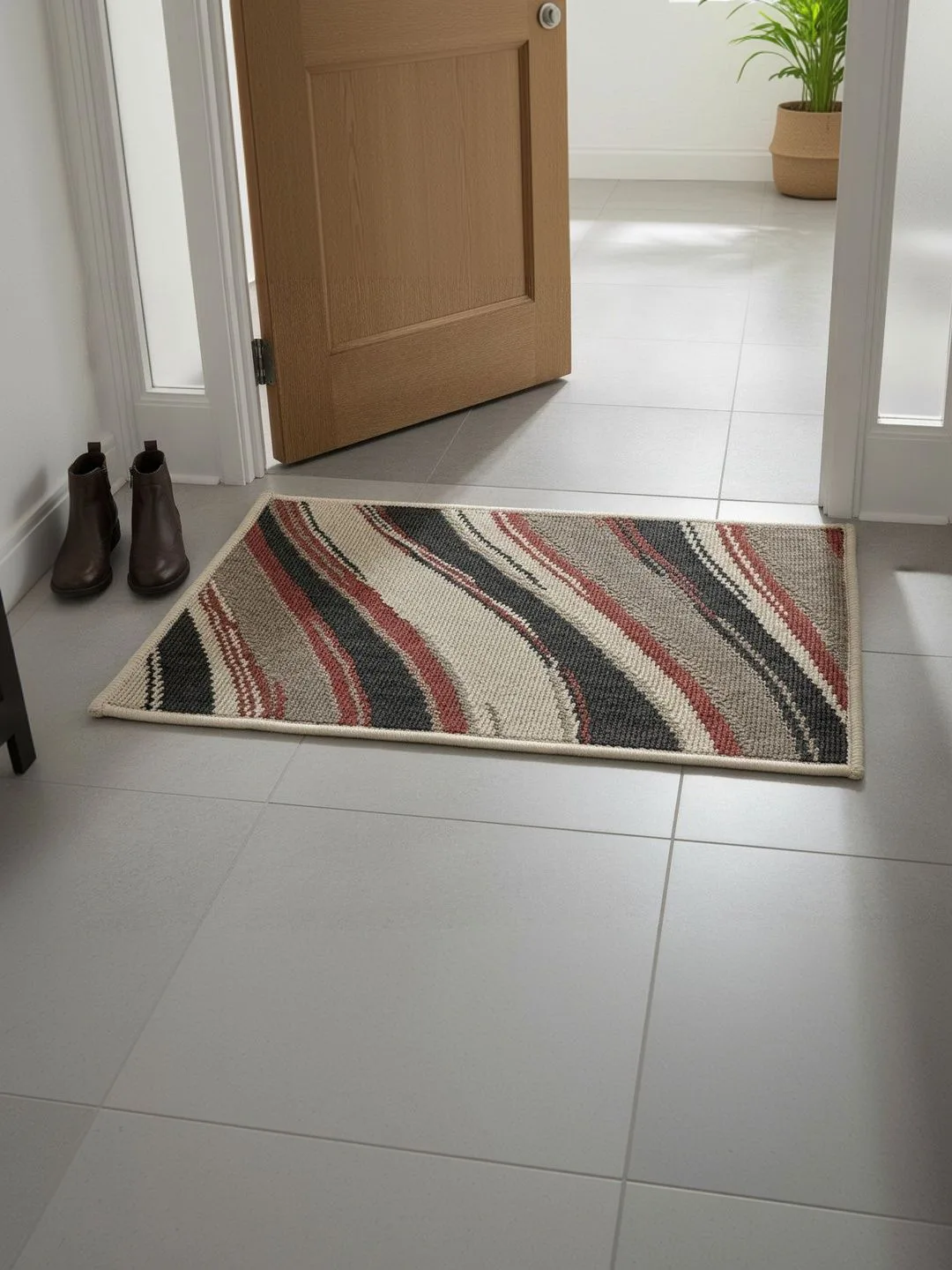 Beige Abstract Wave Anti-Skid Doormat 60 x 40 cm in beige, charcoal & rust, texture close-up