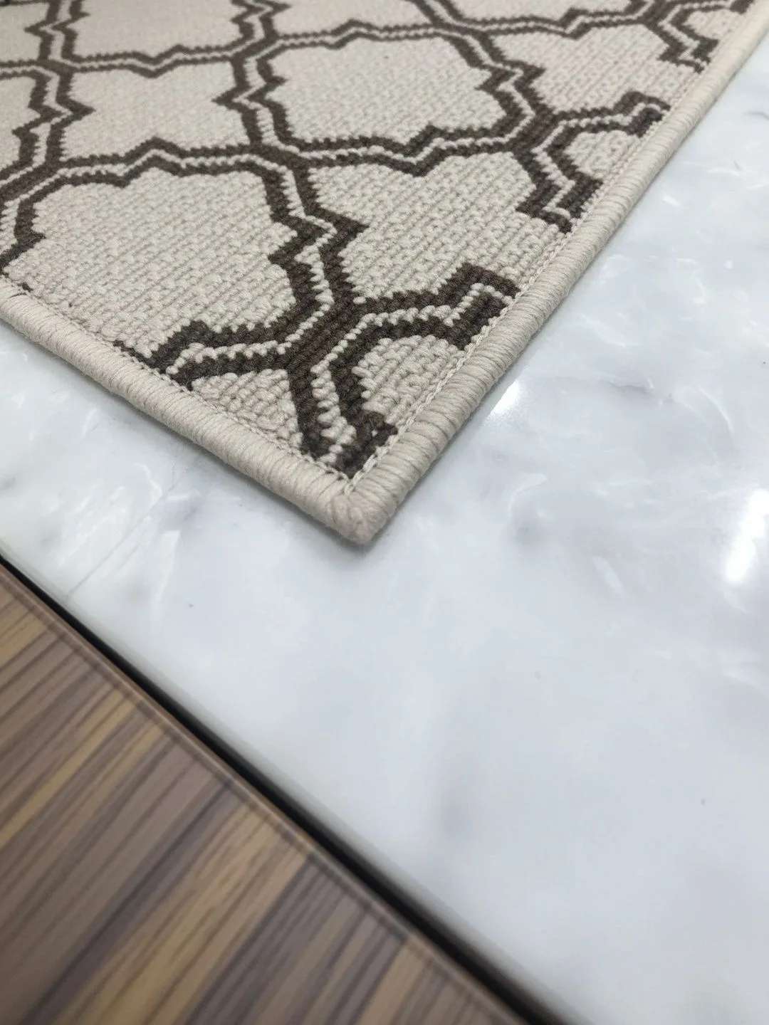 Beige Moroccan Trellis Anti-Skid Doormat 60 x 40 cm in beige & charcoal, backing detail
