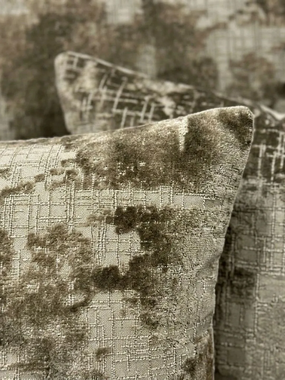 Bronze Distressed Velvet-Look cushion covers, set of 3, 16 x 16 inch, texture close-up