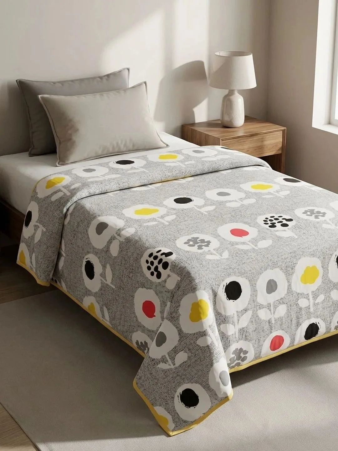 Grey Retro Poppy 300 GSM cotton single bed quilt in grey multicolour, full view